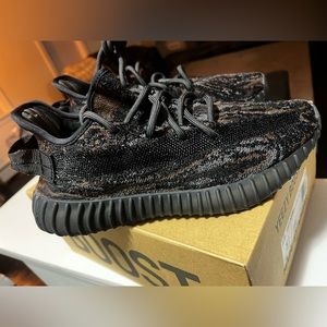 Yeezy Boost 350 (Mx Rock)